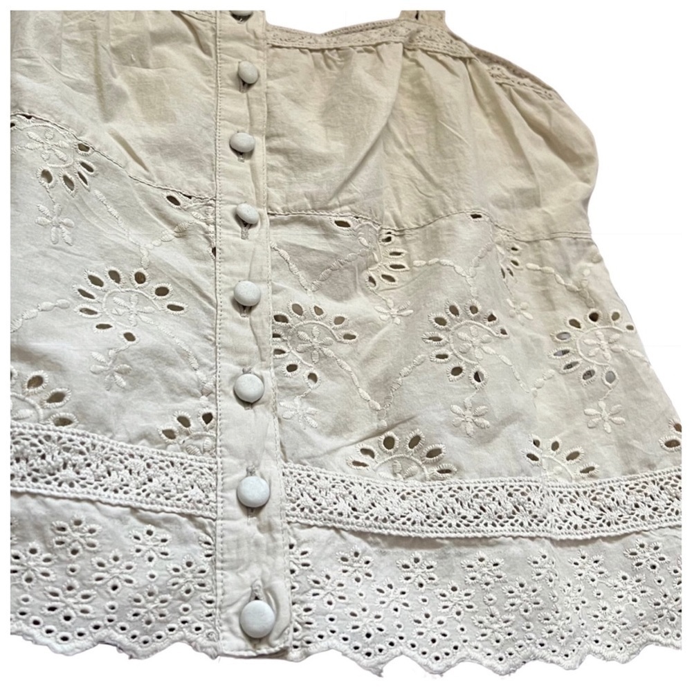 GUESS Lost in Thyme Cotton Button-Front Eyelet Tank Top - Picture 3 of 6